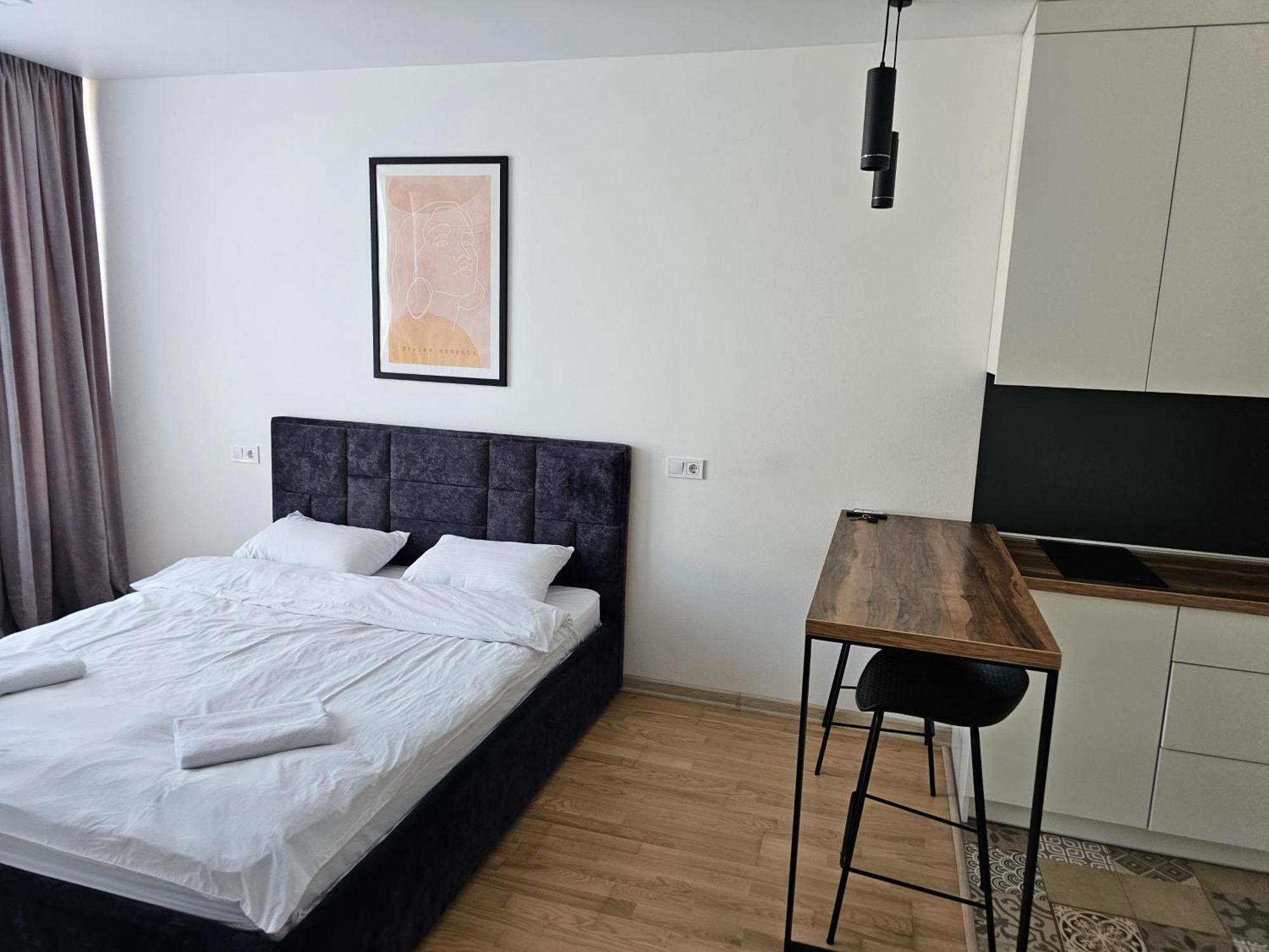 Nyvky Like Home - Studio - Apt 35 キエフ エクステリア 写真